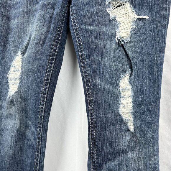 REFUGE RUNWAY Jeans 4R Everyday Boot Low Rise Distressed Whiskered Casual - Picture 3 of 16
